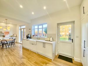 Photo 6- click for photo gallery